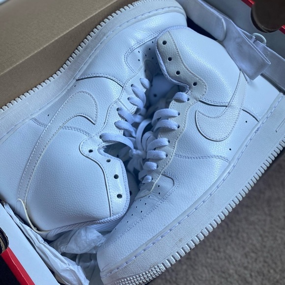 Men’s Hi-Top Air Force One’s ALL WHITE w/straps Size 11.5 👟 - Picture 4 of 12